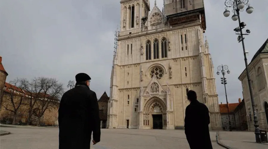 Cardinal Bozanic in front of the Assumption Cathedral, whose tower collapsed during a March 22 earthquake. ?w=200&h=150