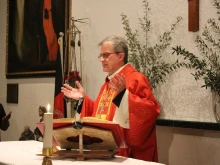 Fr. Giovanni Scalese, head of the Mission Sui Iuris of Afghanistan, celebrates Palm Sunday Mass in 2019.