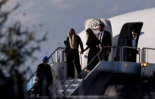 Vice President JD Vance (right), second lady Usha Vance (center), and Erika Kirk deplane Air Force Two while escorting the body of Charlie Kirk on Sept. 11, 2025, in Phoenix. Credit: Kirk, Eric Thayer/Getty Images