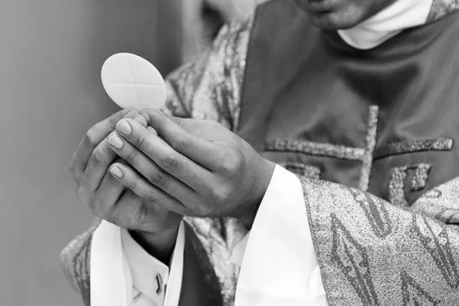 eucharist in hands