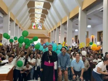 Luis Vildoso participates in a meeting of young people of the Araure project, in Venezuela (2023).