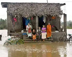 Victims of the flooding in Mantralayam. ?w=200&h=150