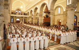 Over 450 boys and girls received their first holy Communion during liturgies held over the past month in various churches of the town of Qaraqosh, Iraq. Credit: Syriac Catholic Archdiocese of Mosul, Iraq