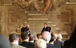 Judge Samuel A. Alito Jr. shares his perspective on how a legal system can provide for mercy during a conversation with Monsignor Laurence Spiteri (left) at the Vatican’s judicial headquarters on Sept. 20, 2025. Credit: Hannah Brockhaus/CNA