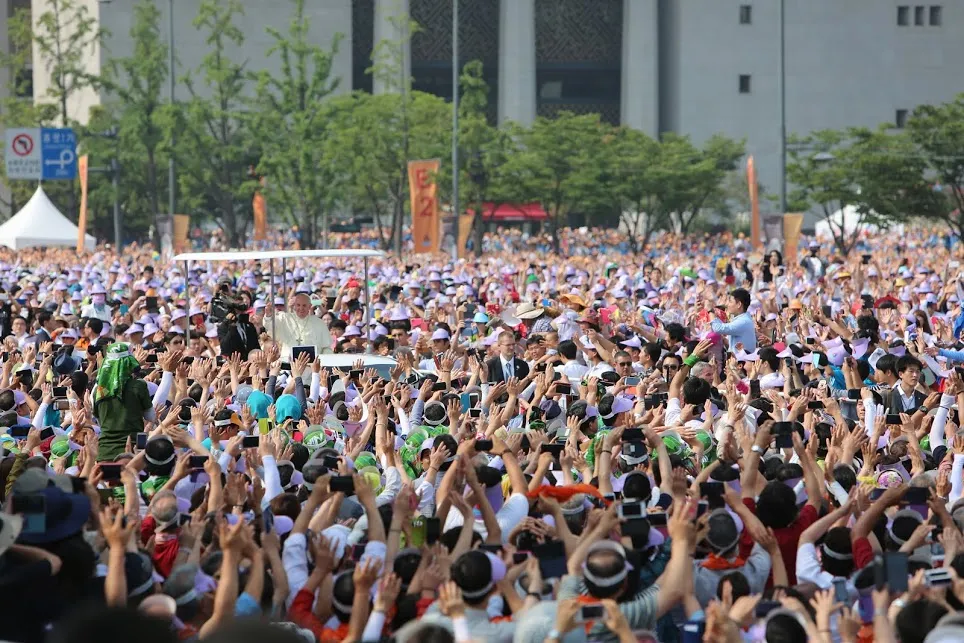 Pope Francis beatifies Paul Yun Ji-Chung and 123 companion martyrs in Seoul Aug. 16, 2014.?w=200&h=150