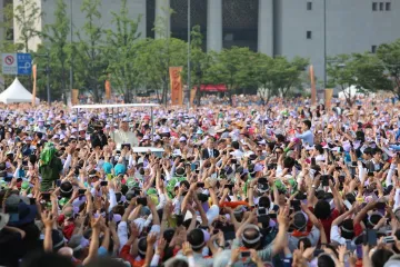 korea mass crowd