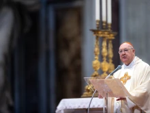Cardinal Kevin Farrell celebrates Mass in St. Peter's Basilica for the World Meeting of Families 2022