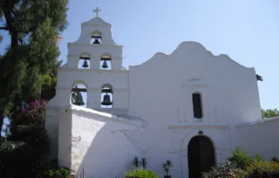 Church of the Mission San Diego de Alcala, San Diego, California.   dmadeo/wikimedia cc by sa 3.0
