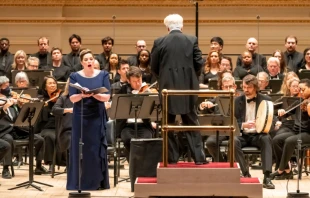 Soprano Catherine Wethington sings during a live performance of “Journey of Faith: A Musical Tribute to Mother Teresa” at Carnegie Hall. Credit: Richard Termine
