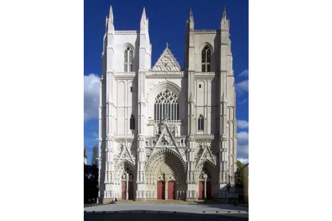 nantes cathedral public domain 1