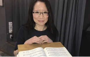 Neuroscientist Kathlyn Gan says research shows music can help counter the mental decline that accompanies aging. Credit: Terry O’Neill