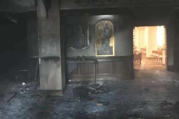 Florida man lights Catholic Church on fire with