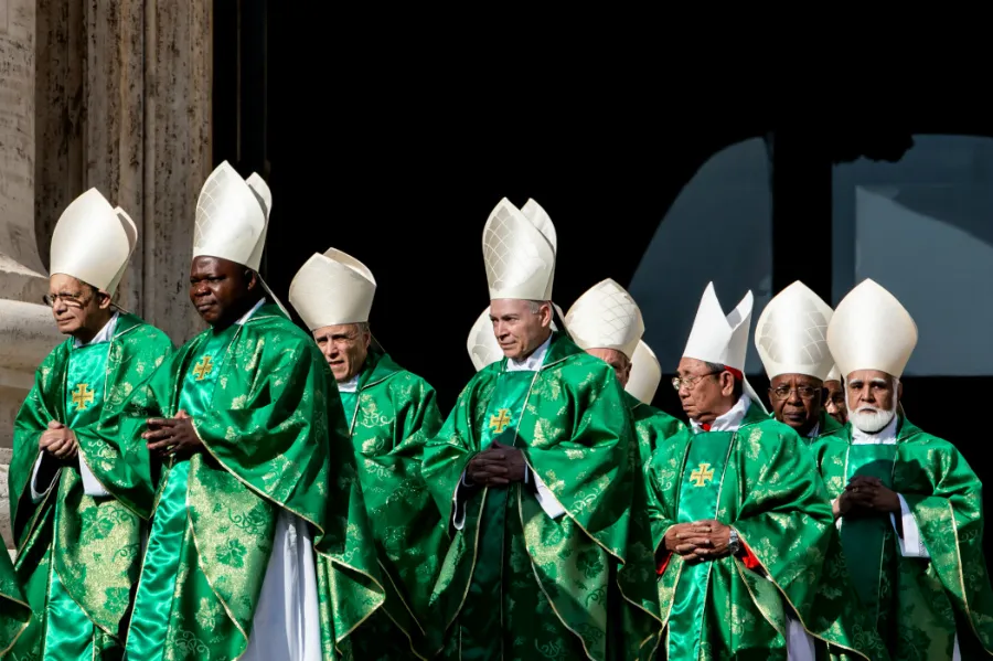 Pope Francis celebrates Mass in St. Peter's Square for the opening of the 15th Ordinary General Assembly of the Synod of Bishops on Oct. 3, 2018. ?w=200&h=150