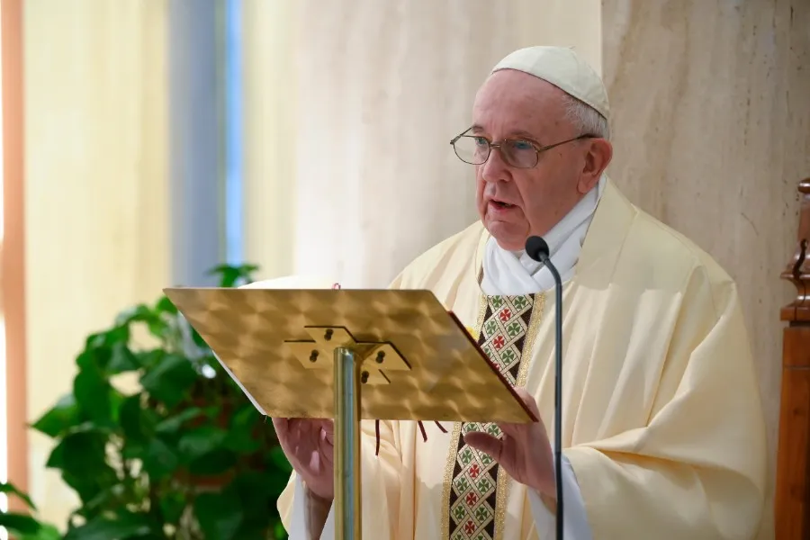 Pope Francis celebrates Mass in the chapel of the Casa Santa Marta May 13, 2020. ?w=200&h=150