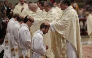 Pope Francis ordains 10 men to the priesthood.   Daniel Ibáñez/CNA.