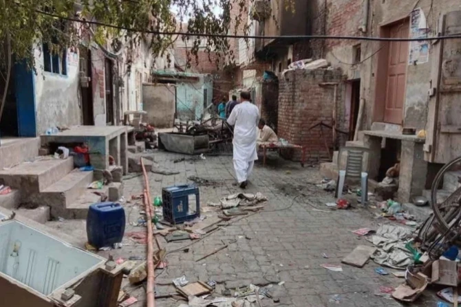 Damage caused to Christian homes in Pakistan