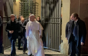 Pope Leo XIV addresses the press at Castel Gandolfo Dec. 9, 2025. Credit: Zofia Czubak/CNA