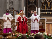 Pope Leo XIV prays during a Mass on Oct. 27, 2025, marking both the start of the academic year at Rome’s pontifical universities and the opening day of the Jubilee of the World of Education.
