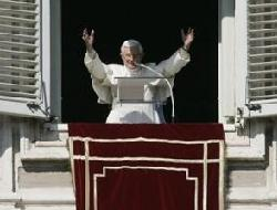 Pope Benedict at the window of his study?w=200&h=150
