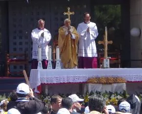 The Holy Father celebrates Mass in Bethlehem?w=200&h=150