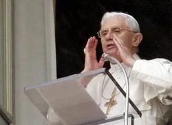 Pope Benedict delivers his Angelus message?w=200&h=150