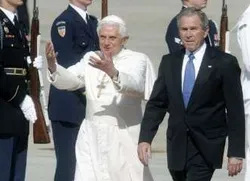 Pope Benedict greets a cheering crowd as he is welcomed to the U.S.?w=200&h=150