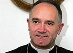 Cardinal Dario Castrillon Hoyos / Bishop Bernard Fellay?w=200&h=150