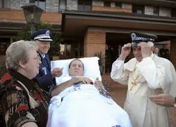 Pope Benedict accepts the hat of the terminally ill officer?w=200&h=150