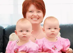 Michelle Stepney with her girls Alice and Harriet / Photo ?w=200&h=150