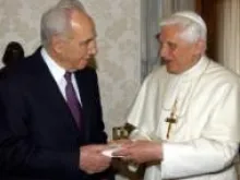 Pope Benedict during his meeting with Israeli President Shimon Peres