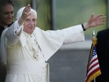 Benedict greeting the crowds at Catholic University of America