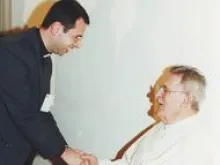 Fr. Ragheed Ganni meeting the founder of ACN