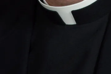 priest collar CNA World Catholic News 7 24 12