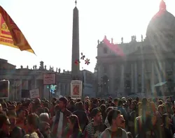 Young people fill St. Peter's square as they prepare to meet with Pope Benedict.?w=200&h=150