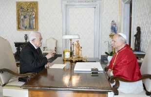Pope Leo XIV speaks with President Mahmoud Abbas of Palestine during a private audience in the Vatican’s Apostolic Palace on Nov. 6, 2025. Credit: Vatican Media.