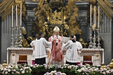 pope mass