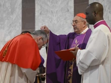 Cardinal Angelo De Donatis sprinkles ashes during the celebration of Mass on Ash Wednesday, March 5, 2025, at the Basilica of Santa Sabina located on Rome’s Aventine Hill.