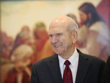 Portrait of Russell M. Nelson, 17th president of the the Church of Jesus Christ of Latter-day Saints.