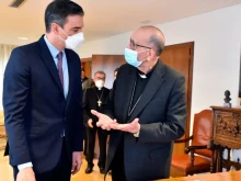 Spanish prime minister Pedro Sanchez meets with Cardinal Juan José Omella Jan. 24, 2022.
