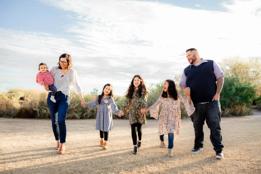 Jenna Guizar, her husband, and their four daughters. Photo ?w=200&h=150