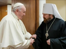 Metropolitan Hilarion Alfeyev meets with Pope Francis at the Vatican, Dec. 22, 2021