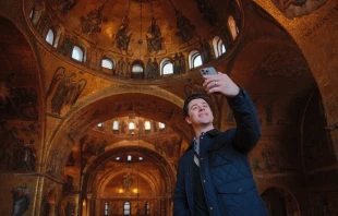 Catholic actor David Henrie in the new docuseries “Seeking Beauty.” Credit: EWTN Studios