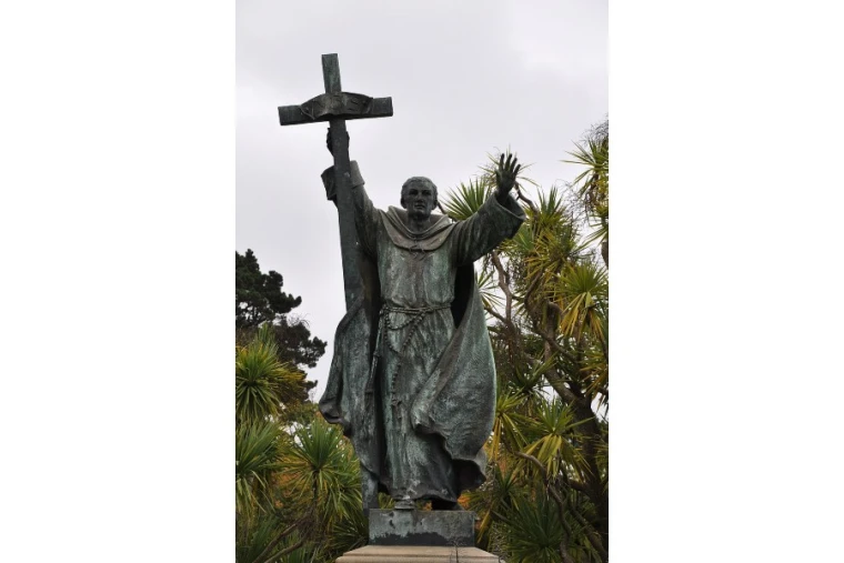 Saint Junipero Serra statue torn down in San Francisco Park