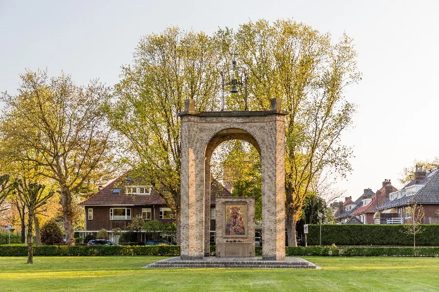 The Poolse Maria Kapel (Polish Mary Chapel) in Breda, the Netherlands. ?w=200&h=150