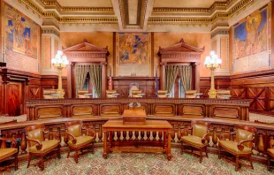 The Supreme Court Chamber in the Pennsylvania State Capitol building.   Nagel Photography_Shutterstock 