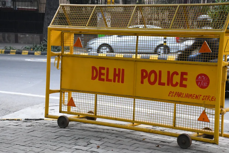 Jan 5, 2020 Barricades of Delhi Police on Parliament Street. ?w=200&h=150