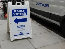 Chicago, Illinois/USA - March 2, 2020: A sign for early voting in the primary elections. 