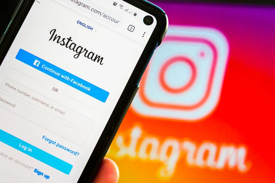  Instagram Social Network Log In Screen. ?w=200&h=150