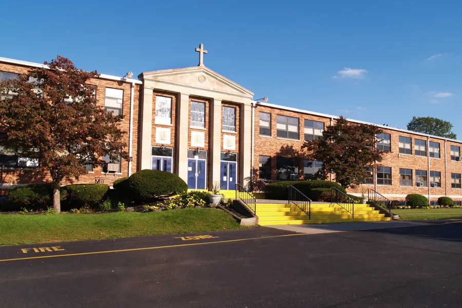 Image of a Catholic high school. ?w=200&h=150