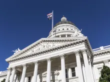 California State Capitol building in Sacramento. Via Shutterstock